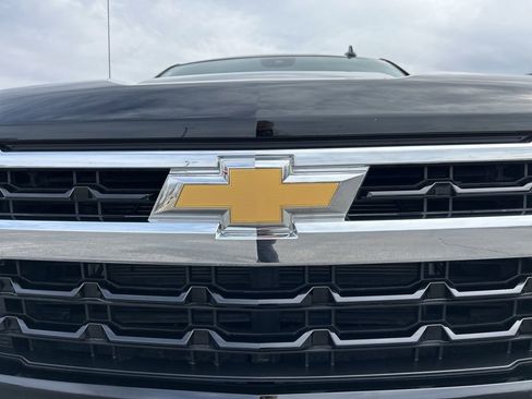 Used 2025 Chevrolet Silverado 1500 LT AWD/4WD image 30