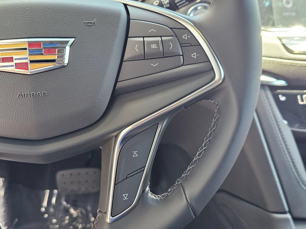 New 2026 Cadillac XT5 Luxury AWD/4WD image 25