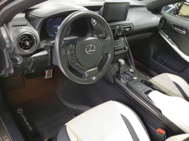 Used 2023 Lexus IS 350 F Sport w/ Memory Package AWD/4WD image 9