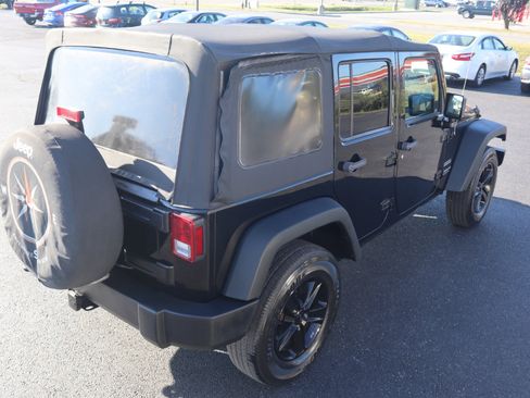 Used 2015 Jeep Wrangler Unlimited Sport w/ Quick Order Package 24S image 13