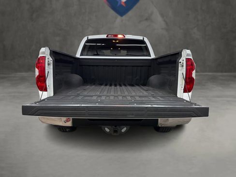 Used 2015 Toyota Tundra SR5 w/ SR5 Upgrade Package RWD image 10