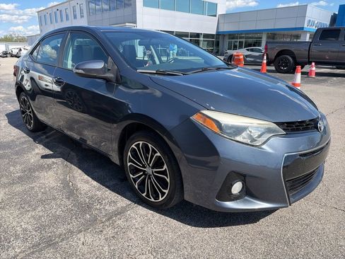Used 2016 Toyota Corolla S image 2