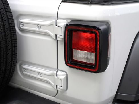 New 2026 Jeep Wrangler Unlimited Sport AWD/4WD image 33