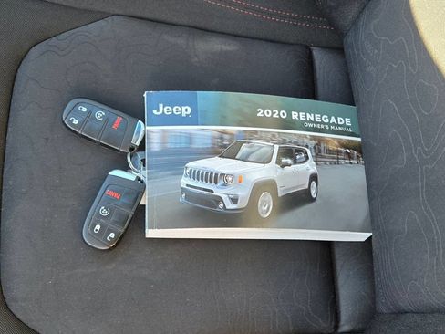 Used 2020 Jeep Renegade Trailhawk w/ Cold Weather Group AWD/4WD image 12