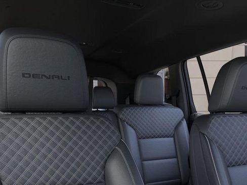 New 2026 GMC Acadia Denali w/ Super Cruise Package image 24