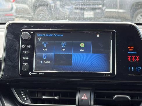 Used 2018 Toyota C-HR XLE image 22