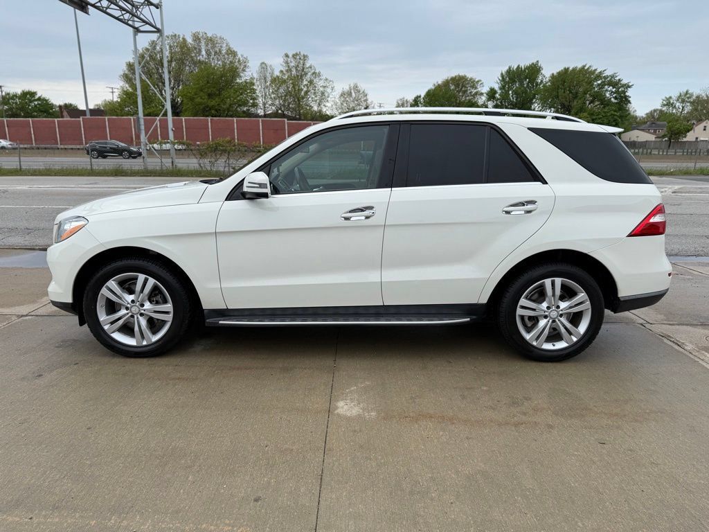 Used 2013 Mercedes-Benz ML 350 BlueTEC 4MATIC image 6