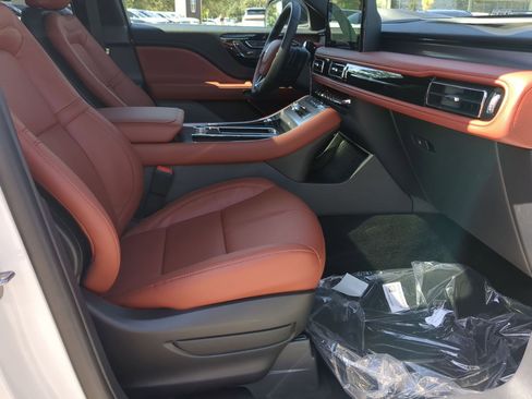 New 2025 Lincoln Aviator Reserve image 24