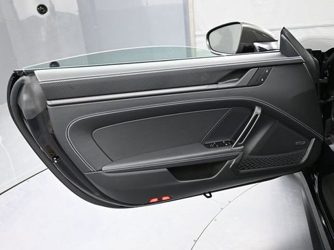 New 2026 Porsche 911 GT3 image 18