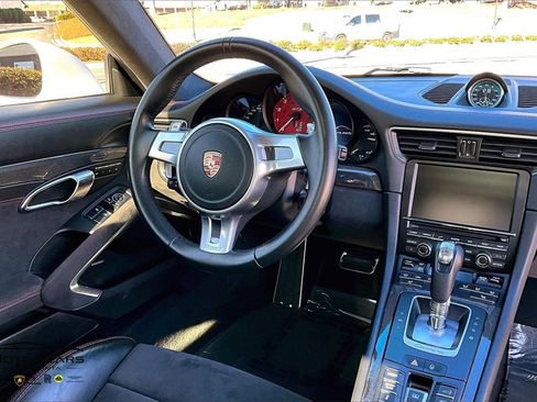 Used 2015 Porsche 911 Carrera 4 GTS image 7