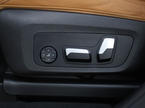 Used 2022 BMW X4 xDrive30i w/ Convenience Package image 31