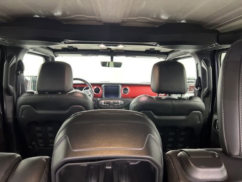 Used 2022 Jeep Wrangler Unlimited Rubicon w/ Steel Bumper Group image 10