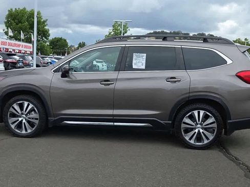 Used 2021 Subaru Ascent Limited w/ Technology Package AWD/4WD image 5
