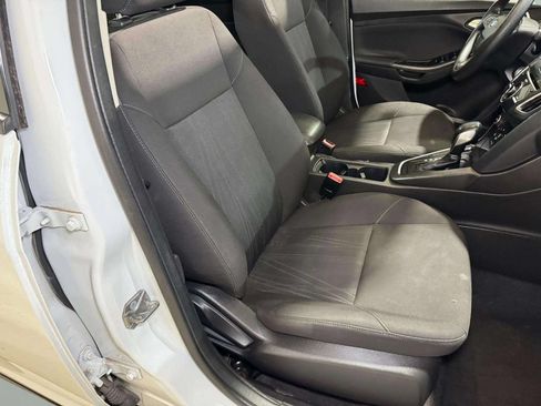 Used 2017 Ford Focus SEL FWD image 24