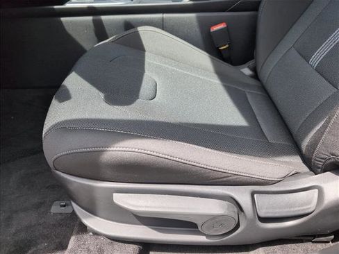 New 2026 Hyundai Elantra SE FWD image 4