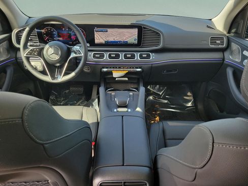 New 2026 Mercedes-Benz GLS 450 4MATIC image 12