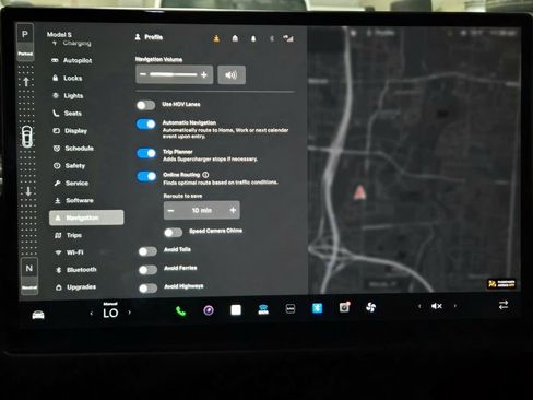 Used 2021 Tesla Model S Plaid image 37