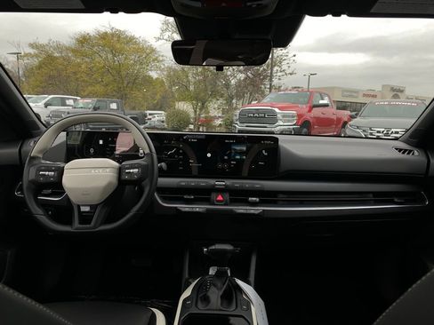 New 2025 Kia K4 GT-Line w/ GT-Line Premium Package image 27