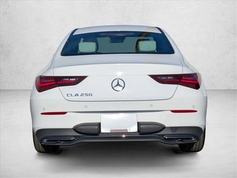 Used 2024 Mercedes-Benz CLA 250 image 8