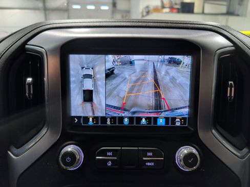 Used 2023 GMC Sierra 2500 SLT w/ SLT Premium Package image 13