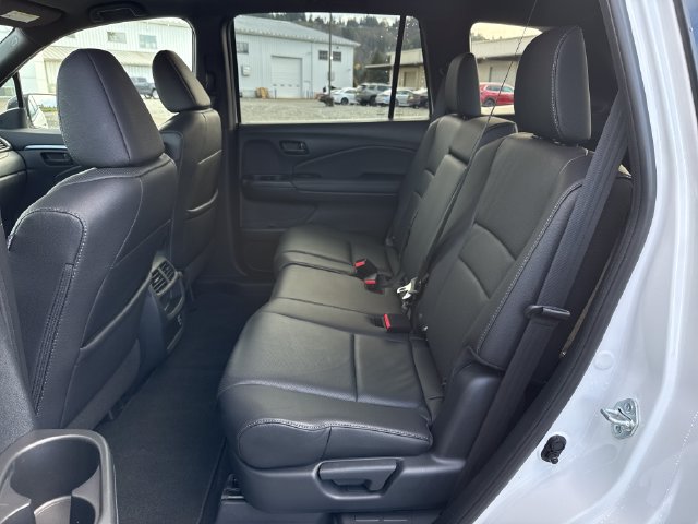 Used 2023 Honda Passport EX-L image 16