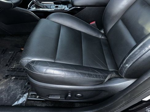 Used 2019 Kia Cadenza Technology image 24