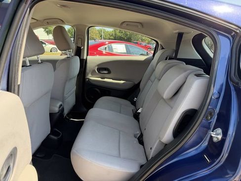 Used 2017 Honda HR-V LX image 23