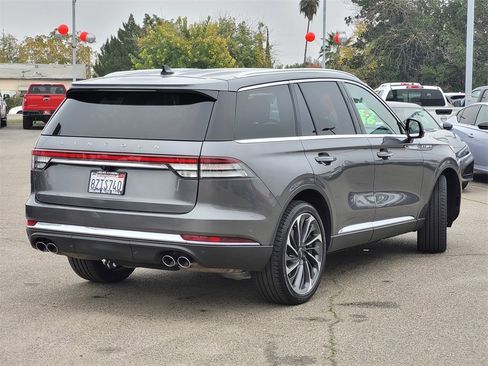 Used 2022 Lincoln Aviator Reserve w/ Equipment Group 201A image 5