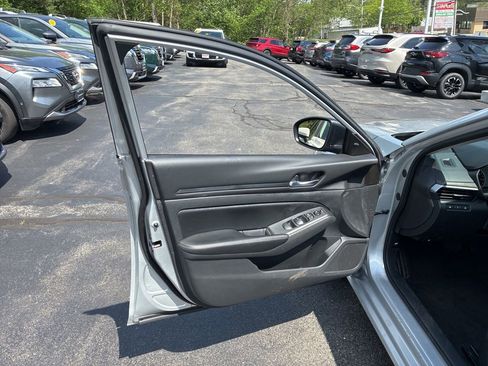 Certified 2024 Nissan Altima 2.5 SV AWD/4WD image 14