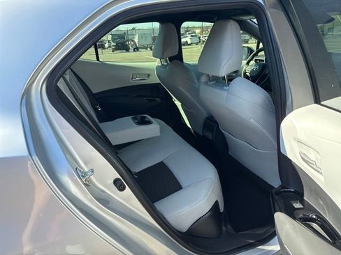 Used 2023 Toyota Corolla SE FWD image 12