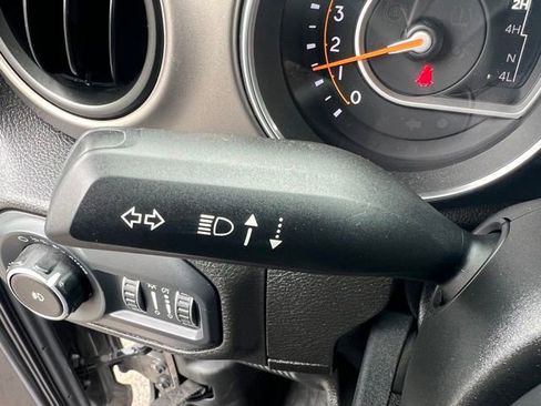 Used 2018 Jeep Wrangler Sport AWD/4WD image 21