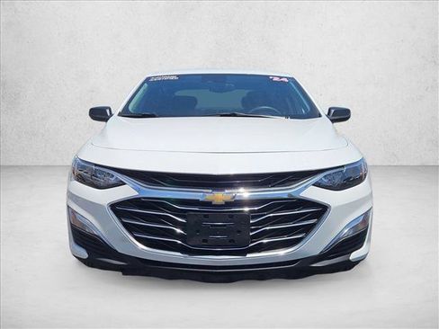 Used 2024 Chevrolet Malibu LS FWD image 2