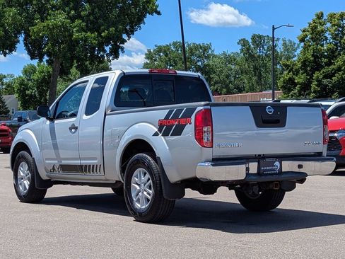 Used 2017 Nissan Frontier SV AWD/4WD image 9