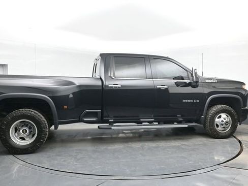 Used 2022 Chevrolet Silverado 3500 High Country w/ Safety Package II AWD/4WD image 15