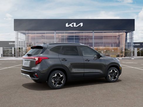 New 2026 Kia Seltos S FWD image 6