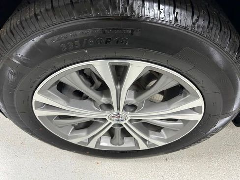 Used 2023 Buick Envision Preferred FWD image 9