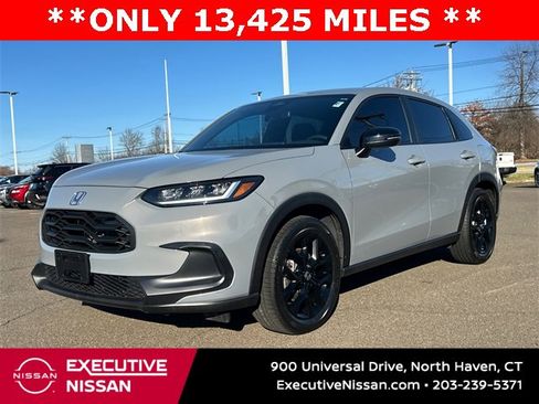 Used 2024 Honda HR-V Sport image 5