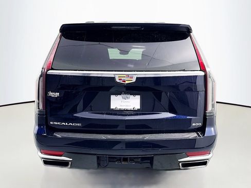 Used 2022 Cadillac Escalade ESV Premium Luxury AWD/4WD image 6
