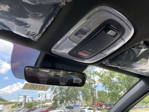 New 2025 Hyundai Elantra SEL image 26