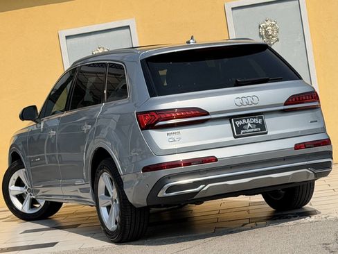 Used 2023 Audi Q7 2.0T Premium Plus w/ Premium Plus Package AWD/4WD image 6