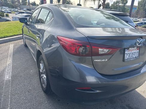 Used 2016 MAZDA MAZDA3 i Touring image 8