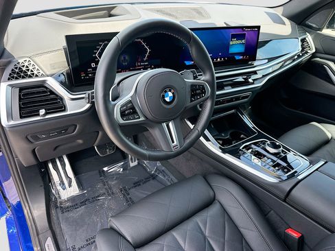 Used 2026 BMW X5 M60i AWD/4WD image 9
