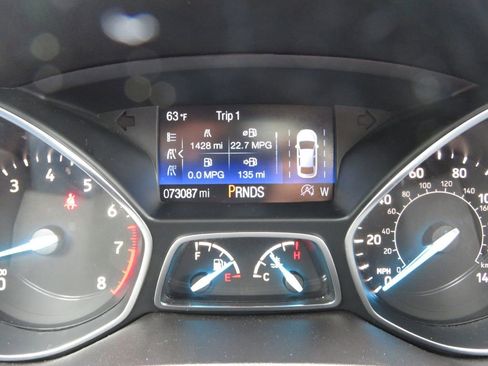 Used 2019 Ford Escape Titanium AWD/4WD image 21