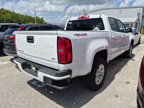 Used 2021 Chevrolet Colorado LT AWD/4WD image 4