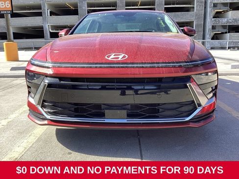 Used 2025 Hyundai Sonata SEL FWD image 2