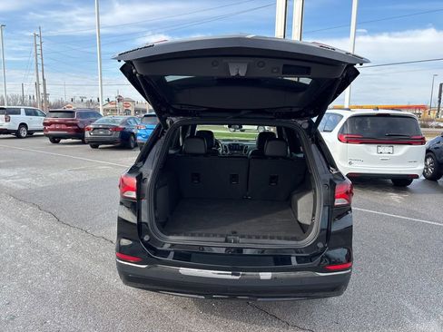 Certified 2023 Chevrolet Equinox RS w/ RS Leather Package AWD/4WD image 7
