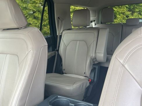 Used 2023 Ford Expedition Limited image 25