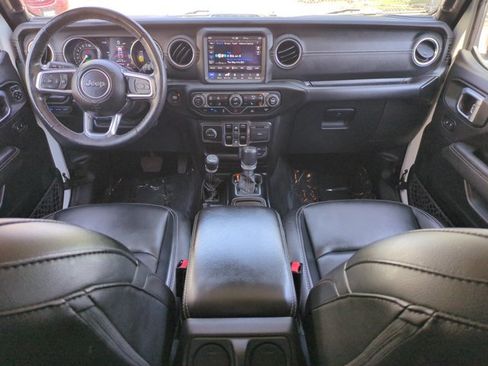 Used 2021 Jeep Wrangler Unlimited Sahara w/ Cold Weather Group AWD/4WD image 17