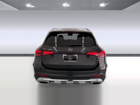 New 2026 Mercedes-Benz GLC 300 image 9