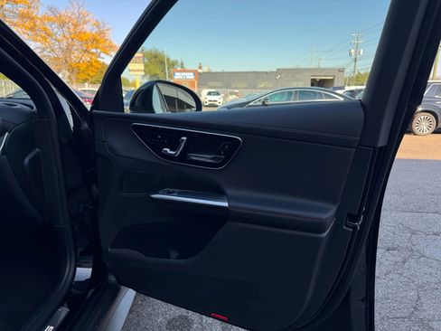 Used 2024 Mercedes-Benz GLC 43 AMG 4MATIC image 35